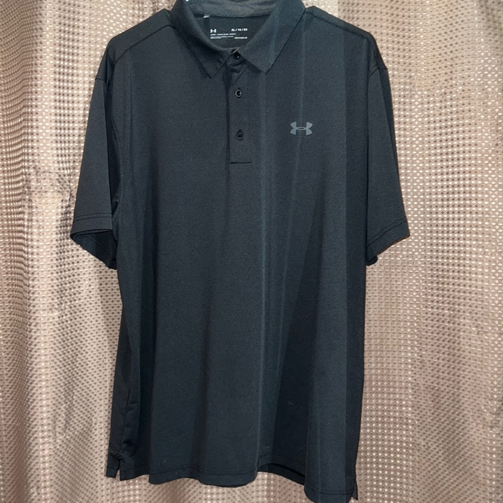 Men’s Gray Under Armour Loose HeatGear Polo Size XL